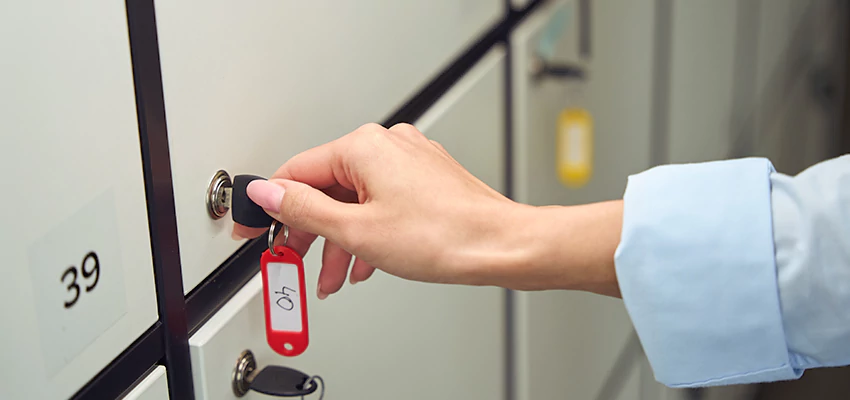 Cabinet Lock Installation in Glendale Heights, Illinois