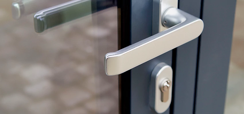 Broken Door Lock Cylinder Repair in Glendale Heights, Illinois