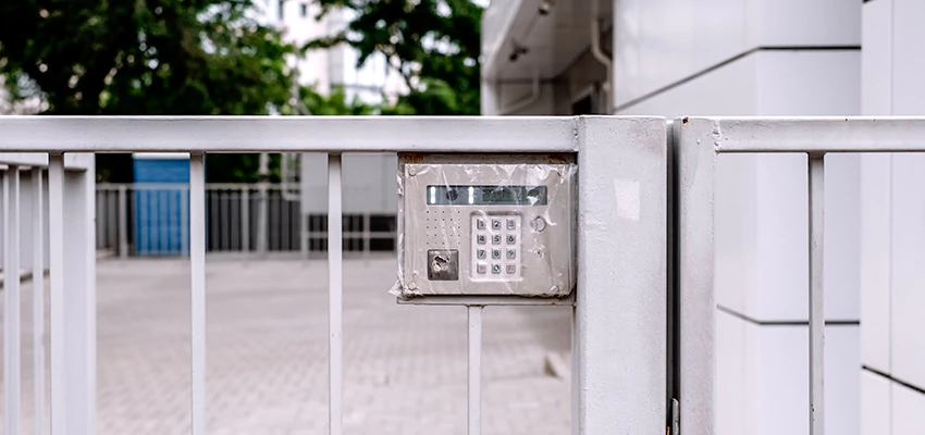 Gate Locks For Metal Gates in Glendale Heights