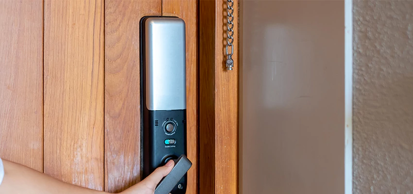 Home Security Electronic Locks Upgrades in Glendale Heights, IL